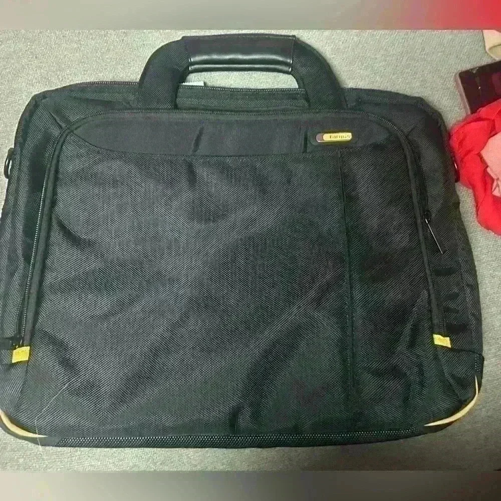 Targus Meridian II Topload Carrying Case NWOT